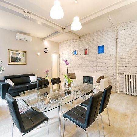 Modern Apartment Near Colosseum Rome Exterior photo