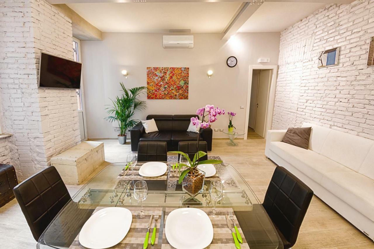 Modern Apartment Near Colosseum Rome Exterior photo